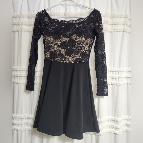 Gorgeous Eclipse dress size small - Picture 3 of 5